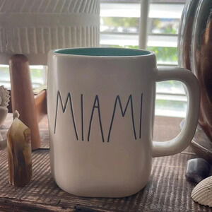 New! Rae Dunn MIAMI mug 🌴